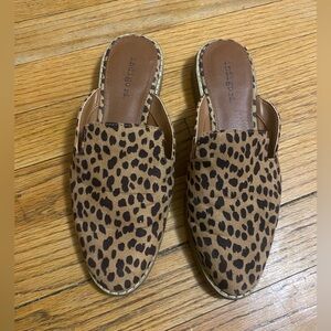 Indigo Rd. Women’s Cheetah Print Mules size 5.5